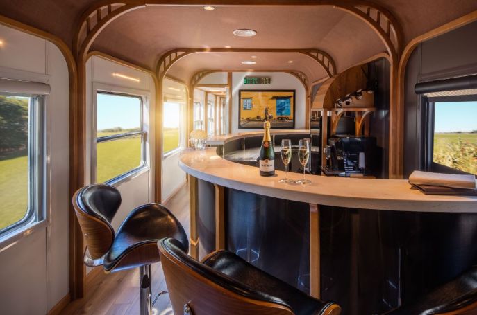 vietage trein vietnam in stijl