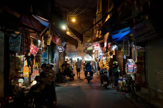 dimsum reizen korte rondreis door noord vietnam hanoi by night