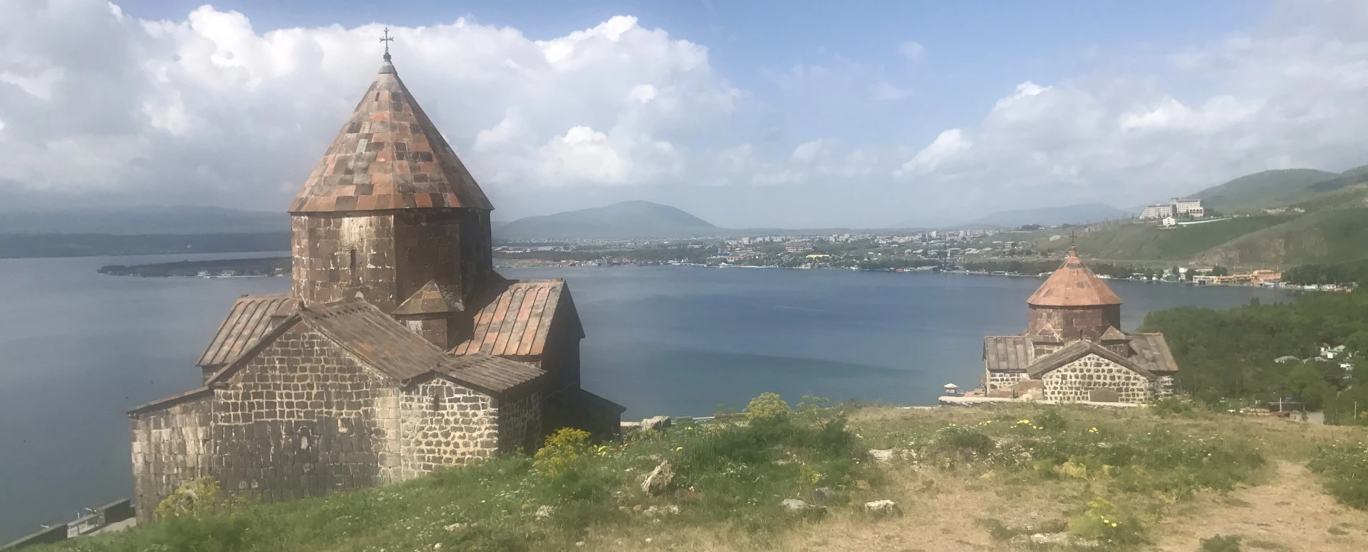 Selfdrive in Armenien: Reise mit dem Mietwagen